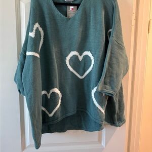 Charming Heart Patterned V-Neck Sweater in Teal